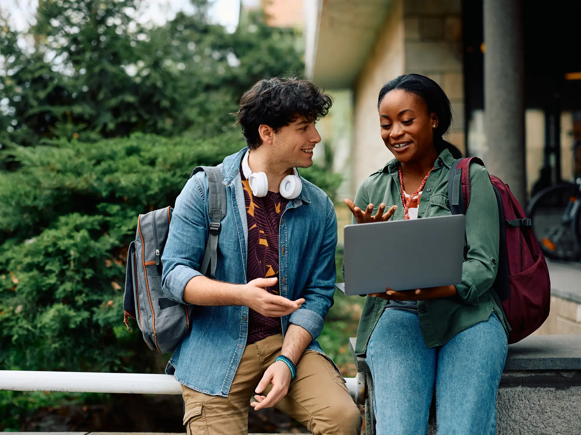 What are the best approaches to comparative analysis?