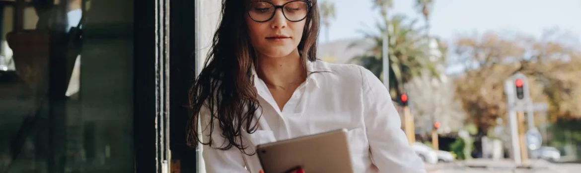 What is the best way to transition between ideas?